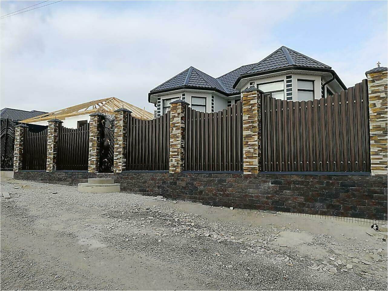 забор из штакетника 110м фото3 в Томске