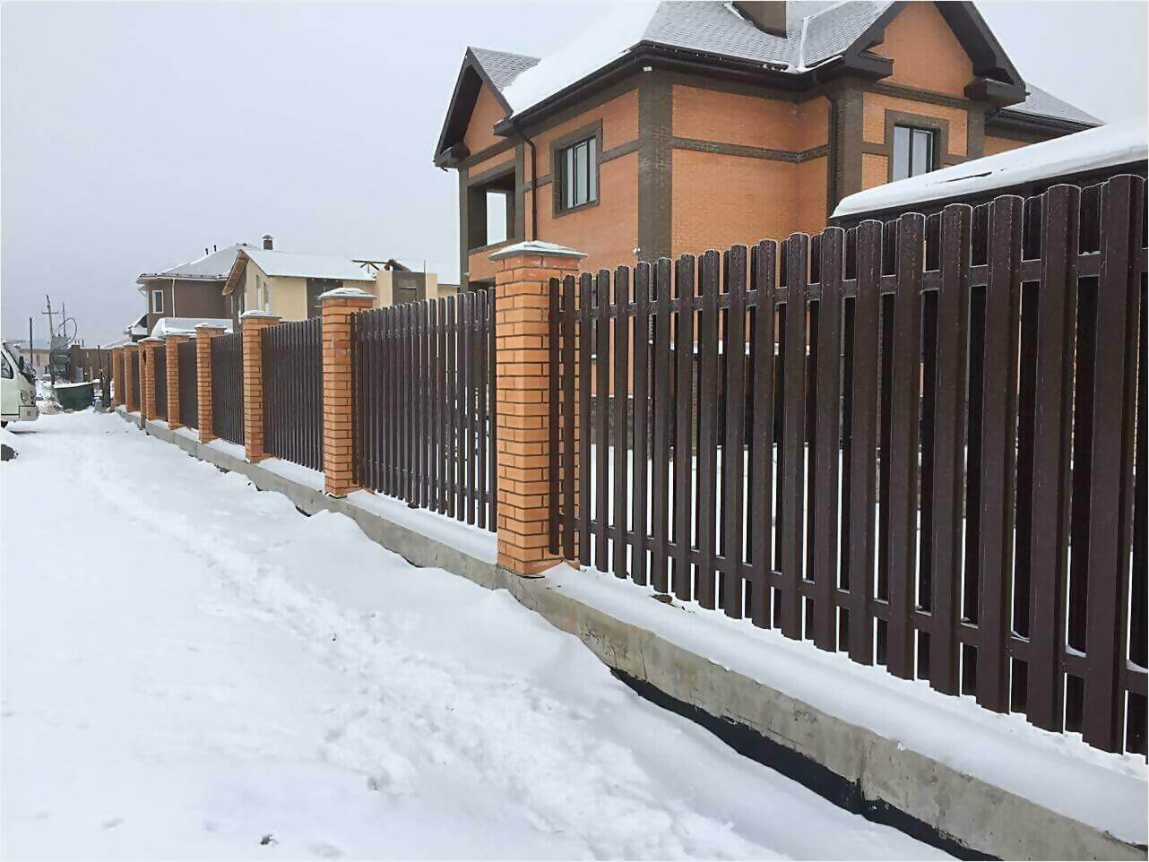 Забор из штакетника 95м фото1 в Томске