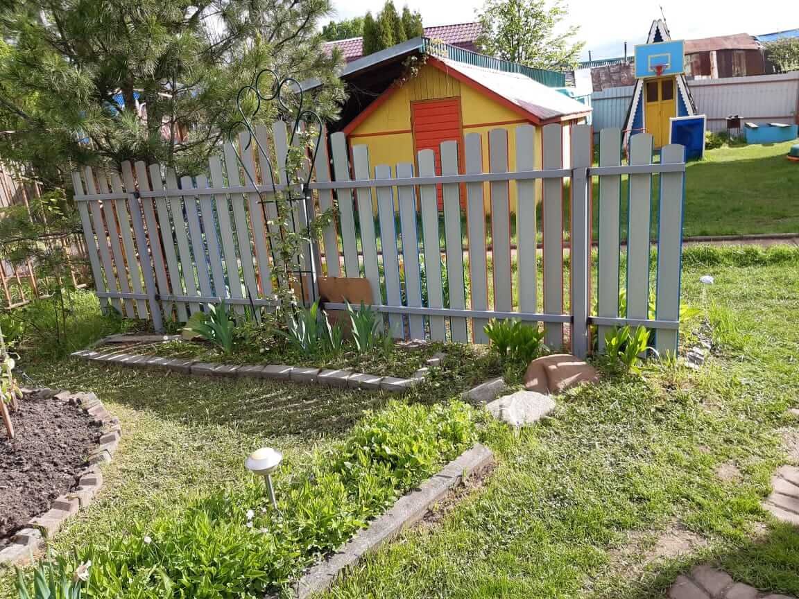 забор из разноцветного штакетника односторонний фото3 в Томске