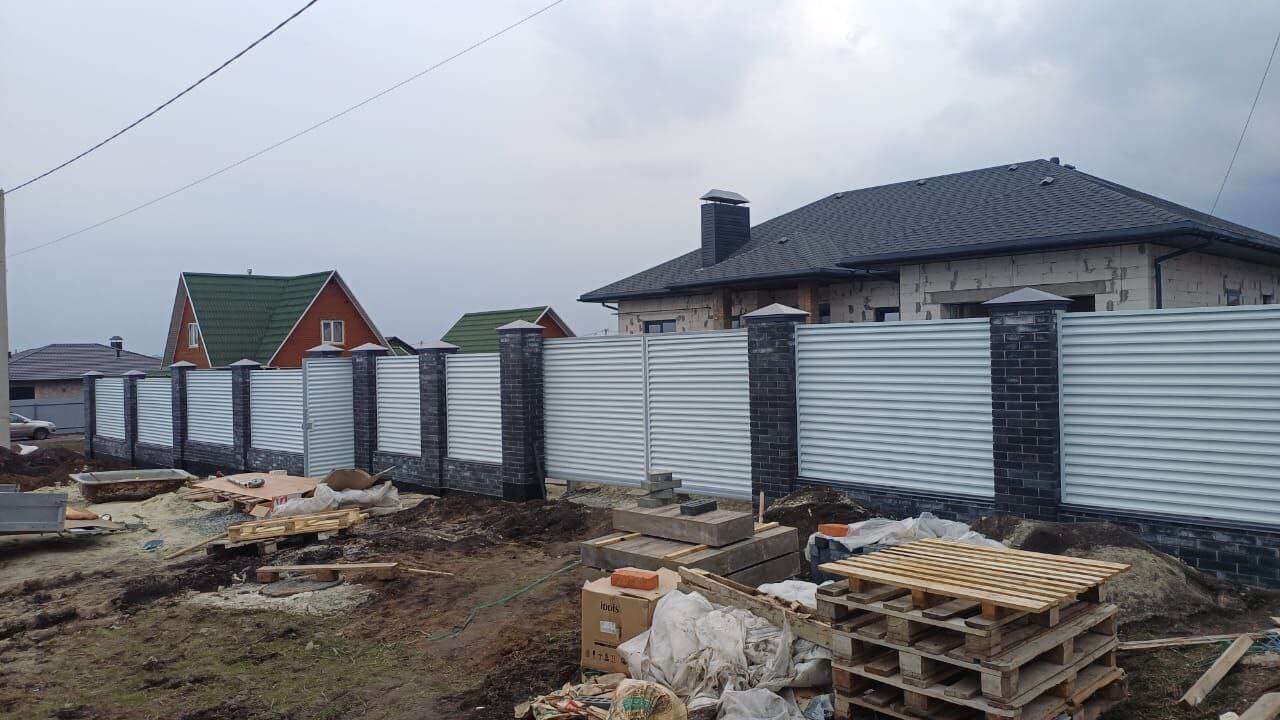 Забор-жалюзи из ламелей ЭКО-Z 94м RAL9003/9003 Белый двусторонний фото 2 в Томске